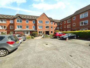 Flat for sale in Burhill - Garden, Lift