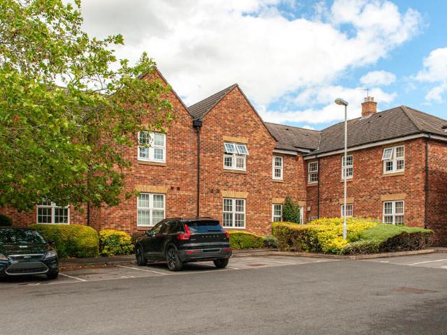 2 bedroom apartment for sale
