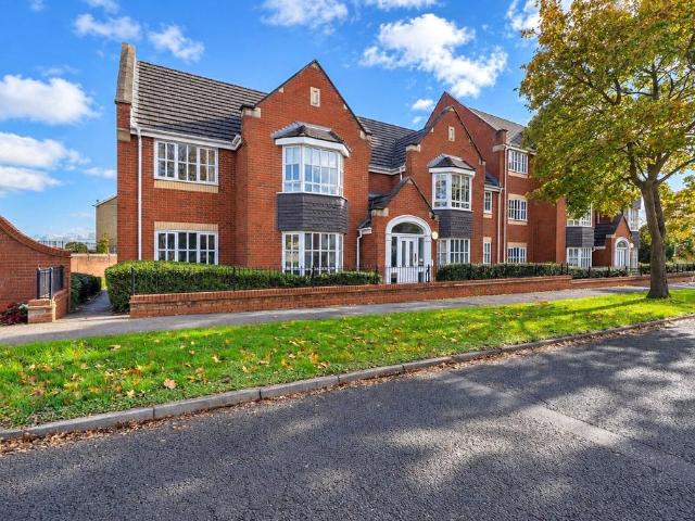 2 bedroom apartment for sale