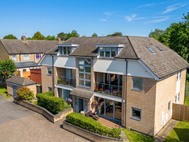 2 bedroom apartment for sale