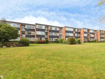 Solihull, West Midlands, Midlands - Equipped kitchen