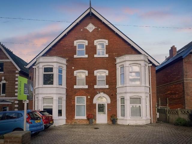2 bedroom apartment for sale