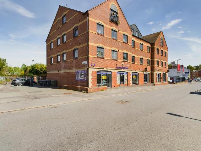 2 bedroom flat for sale