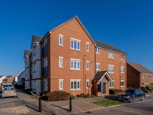 2 bedroom apartment for sale