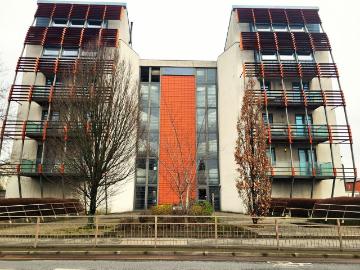 Crumpsall Manchester, M8 - Balcony, Equipped kitchen