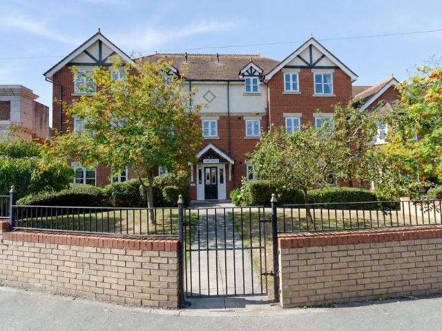 2 bedroom apartment for sale