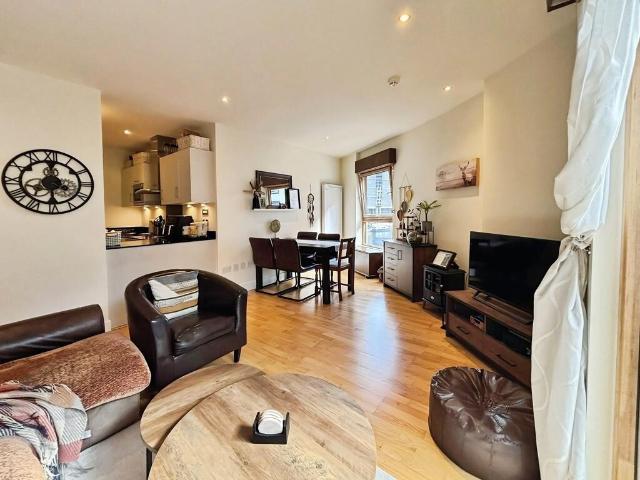 2 bedroom apartment for sale