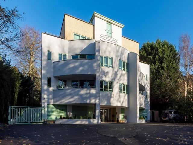 2 bedroom apartment for sale