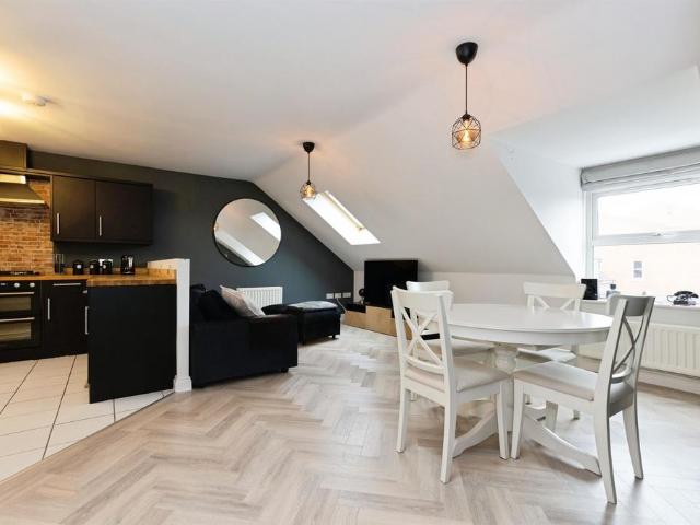 2 bedroom apartment for sale