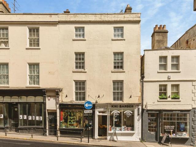 3 bedroom apartment for sale