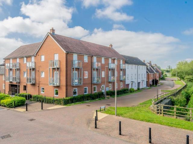 2 bedroom apartment for sale