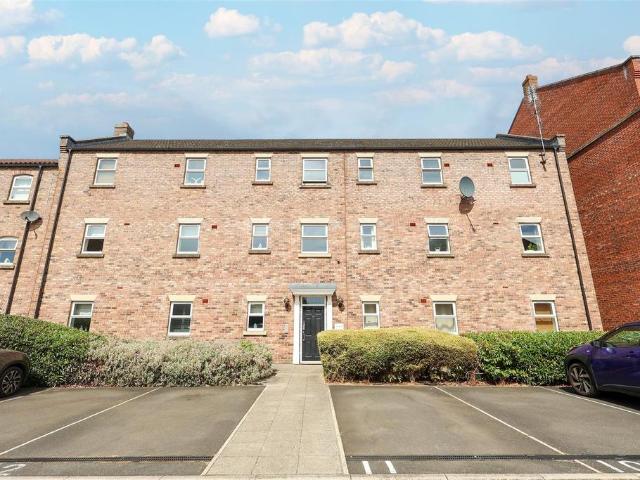 2 bedroom apartment for sale