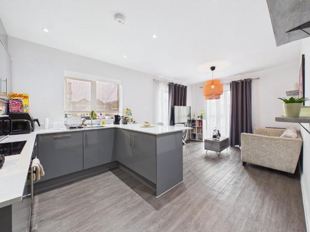 2 bedroom apartment for sale