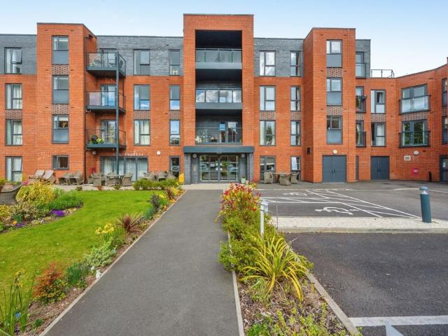 2 bedroom apartment for sale