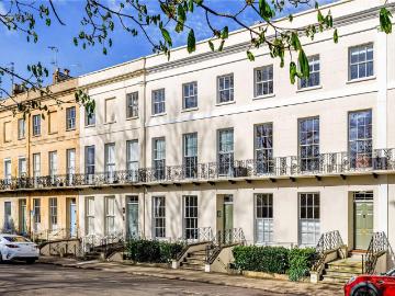 Montpellier Spa Road GL50 Cheltenham, Shurdington Cheltenham, GL3, Gloucestershire county, Southdowns