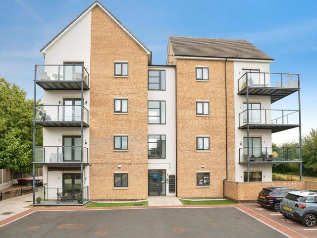 2 bedroom apartment for sale