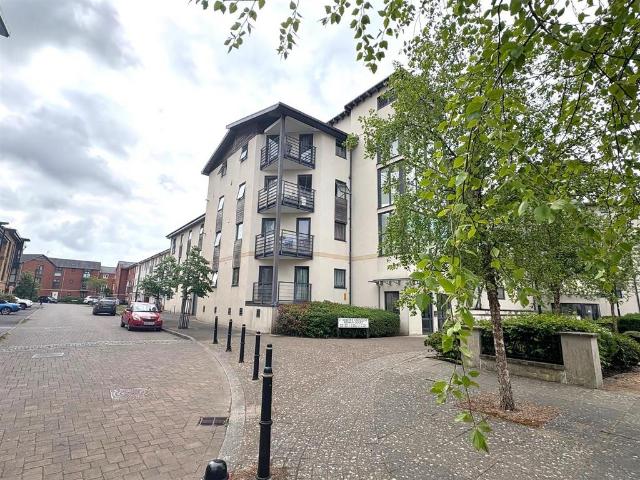 2 bedroom apartment for sale