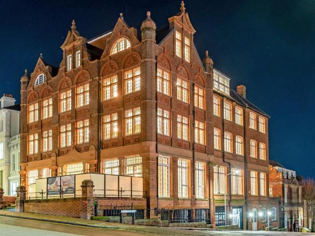 2 bedroom apartment for sale