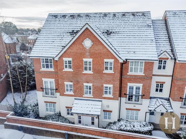 2 bedroom apartment for sale