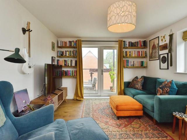2 bedroom apartment for sale