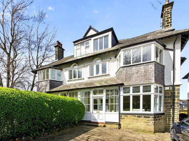 3 bedroom apartment for sale