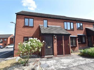 Flat for sale in Burhill - Fireplace, Equipped kitchen