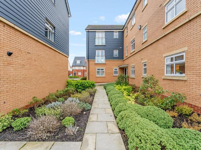 2 bedroom apartment for sale