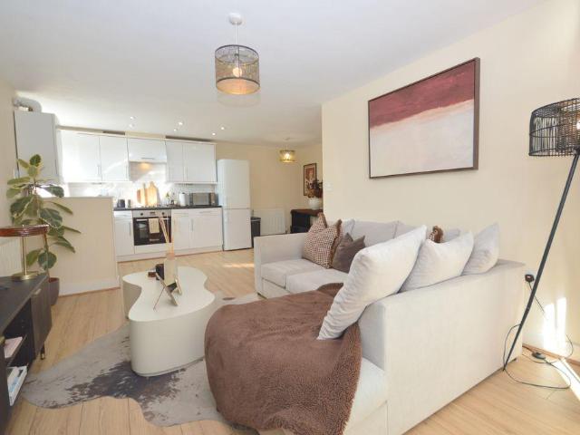 2 bedroom apartment for sale