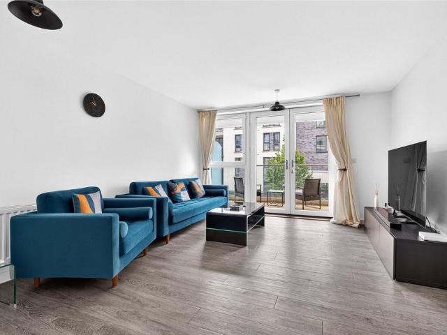 2 bedroom apartment for sale