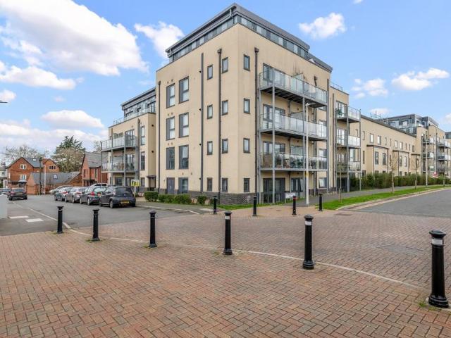 2 bedroom apartment for sale
