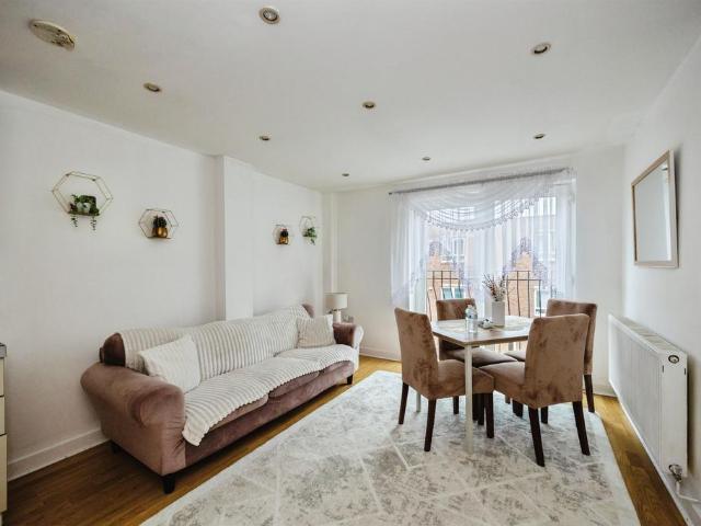 2 bedroom apartment for sale