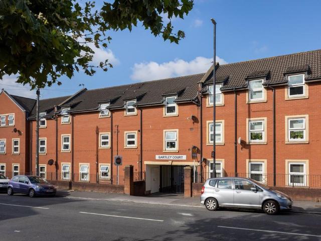 2 bedroom apartment for sale
