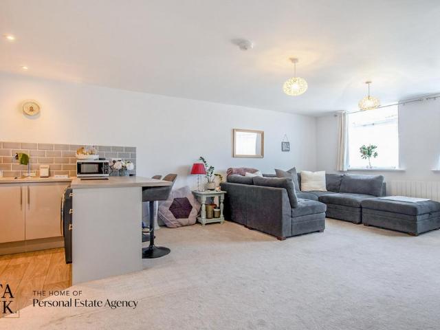 2 bedroom apartment for sale