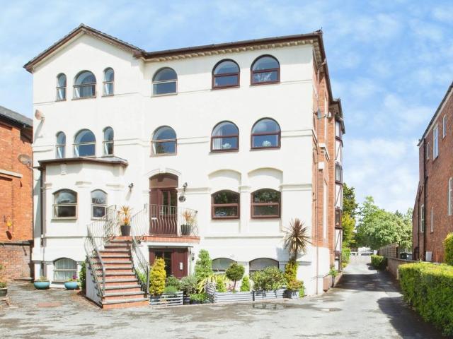 2 bedroom apartment for sale