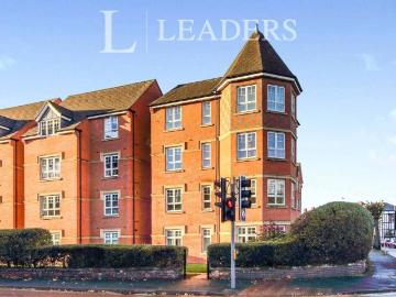 Flat for sale in Burhill - Garden, Equipped kitchen