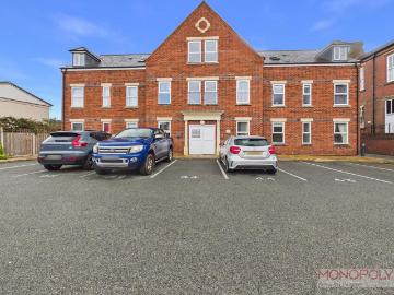 Wrexham, Midlands - Parking, Concierge