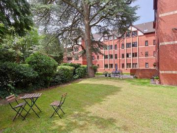 Coventry, West Midlands, Midlands - Garden
