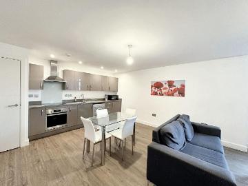 Coventry, West Midlands, Midlands - Lift