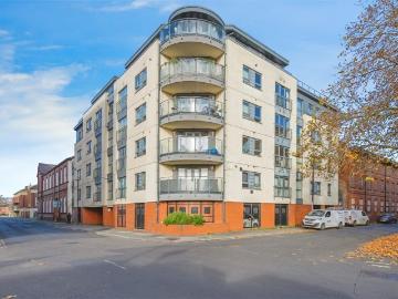 2 bedroom apartment for sale