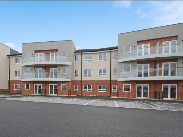 2 bedroom apartment for sale