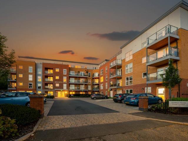 2 bedroom apartment for sale