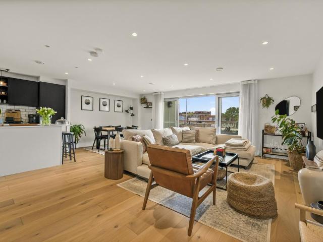 2 bedroom apartment for sale