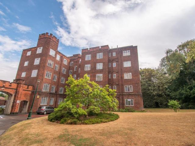 2 bedroom apartment for sale