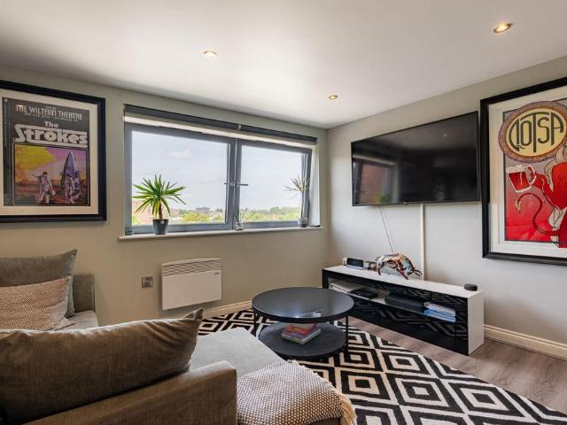 2 bedroom apartment for sale