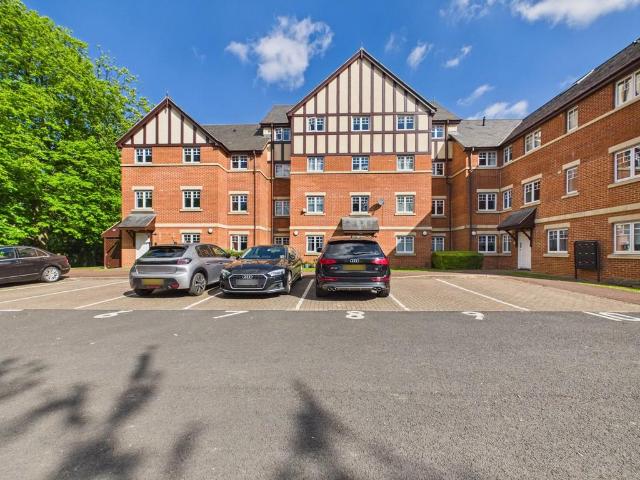 2 bedroom apartment for sale