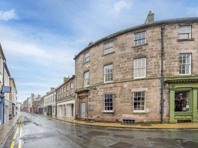 2 bedroom apartment for sale