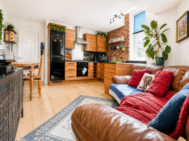 2 bedroom apartment for sale