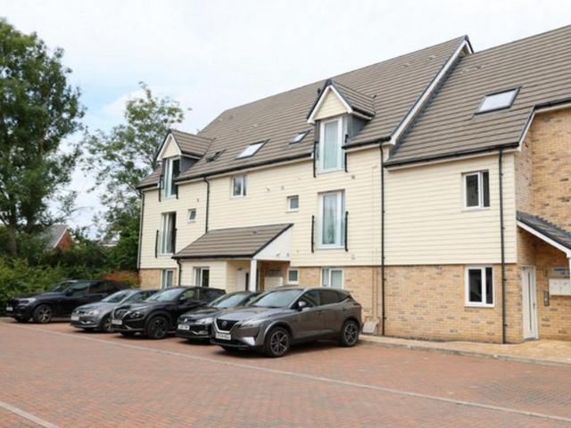 2 bedroom apartment for sale