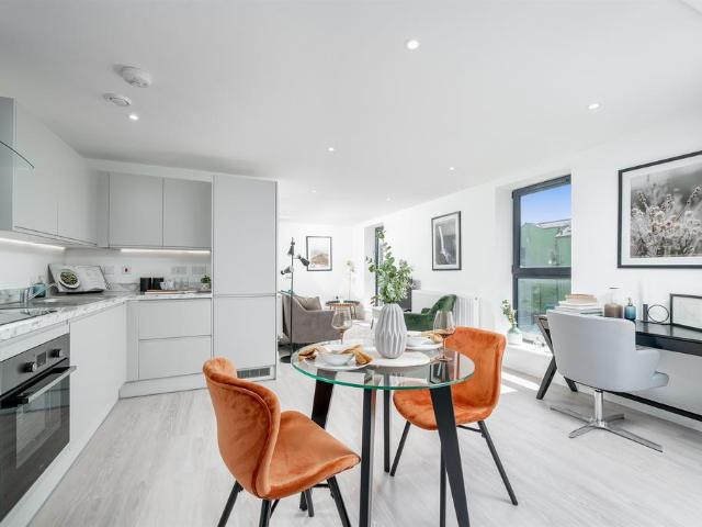 2 bedroom apartment for sale