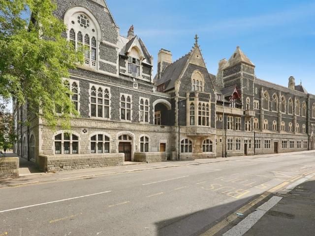 2 bedroom apartment for sale